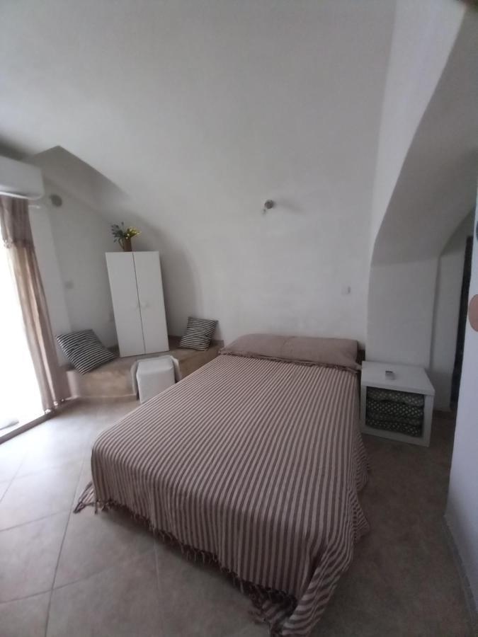 Bunari Studio Apartment Ровинь Экстерьер фото