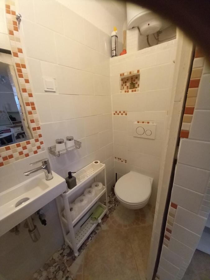 Bunari Studio Apartment Ровинь Экстерьер фото
