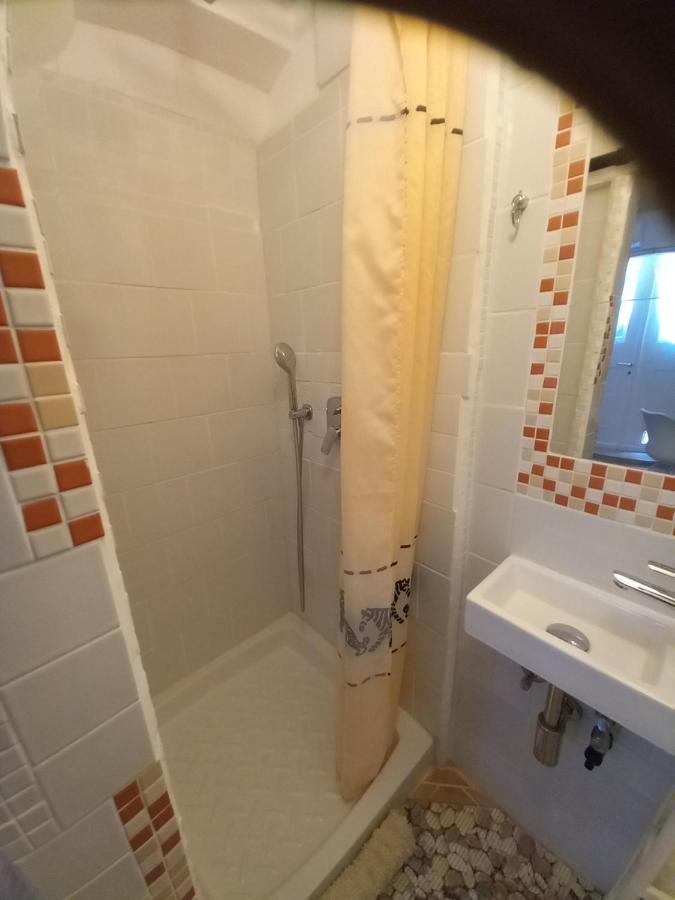 Bunari Studio Apartment Ровинь Экстерьер фото