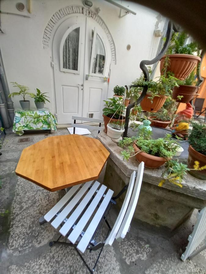 Bunari Studio Apartment Ровинь Экстерьер фото